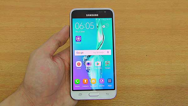 hinh-anh-dien-thoai-samsung-j3 hinh-anh-dien-thoai-samsung-j3