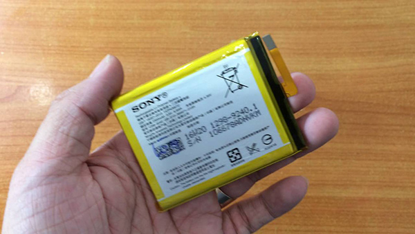 hinh-anh-pin-sony-xa hinh-anh-pin-sony-xa