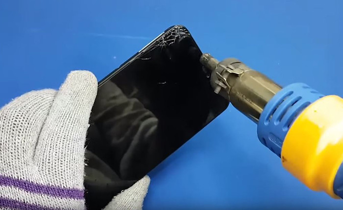 ky-thuat-dang-tien-hanh-tach-man-hinh-xiaomi-redmi-note-6 ky-thuat-dang-tien-hanh-tach-man-hinh-xiaomi-redmi-note-6