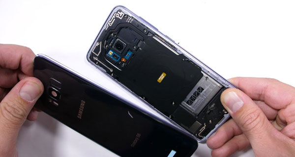 qua-trinh-tach-man-hinh-samsung-s8 qua-trinh-tach-man-hinh-samsung-s8