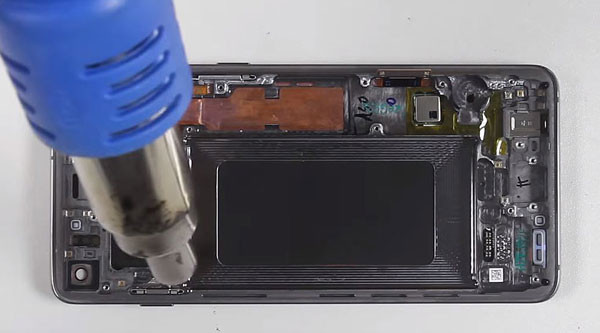 say-nong-man-hinh-o-phia-duoi say-nong-man-hinh-o-phia-duoi