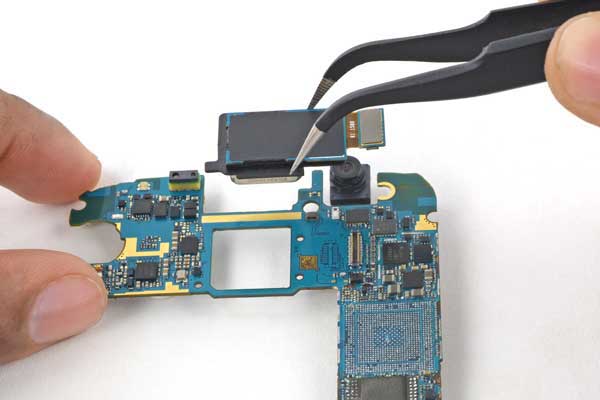 Tiến hành thay thế camera Sony Z1 Mini (compact)