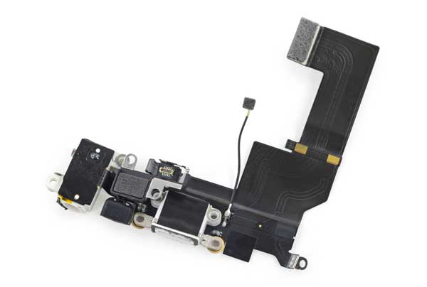 thay cáp sạc iPhone 6 giá rẻ