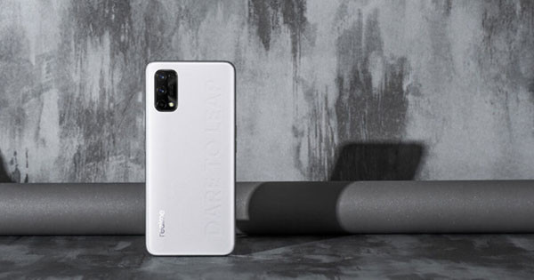 thay-kinh-lung-nap-lung-realme-q2-pro-3 Địa chỉ thay kính lưng, nắp lưng Realme Q2 Pro uy tín