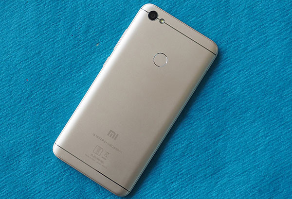 thay-kinh-lung-nap-lung-xiaomi-redmi-y1-y1-lite-4 Địa chỉ Thay kính lưng, nắp lưng Xiaomi Redmi Y1, Y1 Lite uy tín