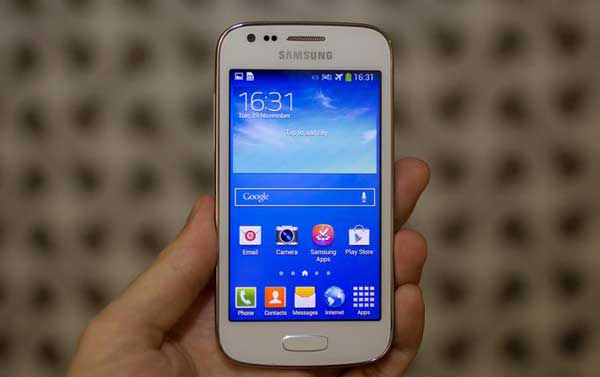 thay-man-hinh-mat-kinh-cam-ung-samsung-galaxy-ace-3-1 thay-man-hinh-mat-kinh-cam-ung-samsung-galaxy-ace-3-1