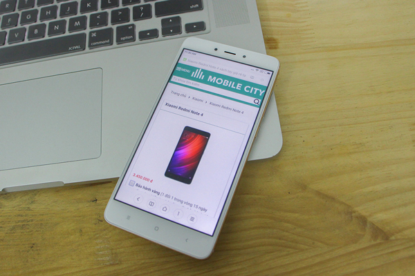 thay-man-hinh-xiaomi-redmi-note-4-1