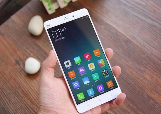 thay-mat-kinh-cam-ung-xiaomi-redmi-note-2-3