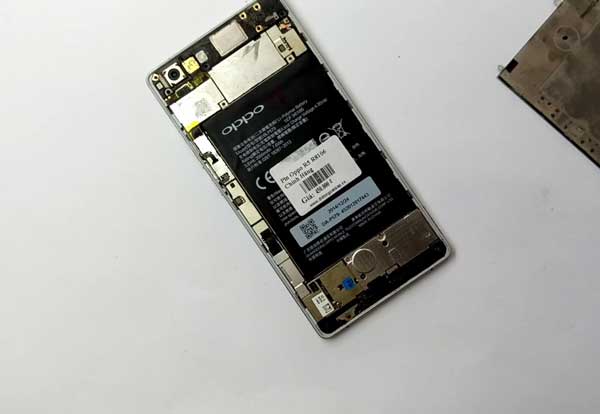 thay-pin-oppo-r5