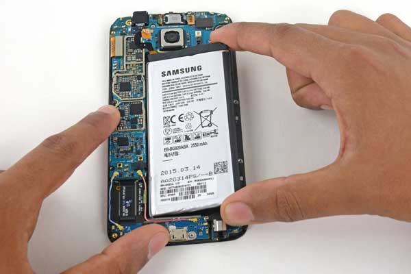 thay-pin-samsung-j5-2016-2 thay-pin-samsung-j5-2016-2