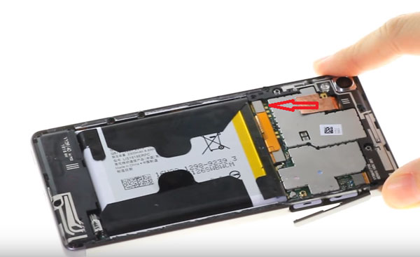 thay-pin-xperia-xa-2