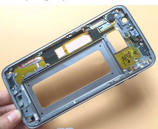 thay-vo-samsung-galaxy-s7-edge-3