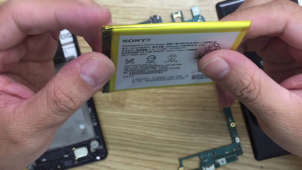 thoi-diem-nao-can-thay-pin-sony-xperia-c5 thoi-diem-nao-can-thay-pin-sony-xperia-c5