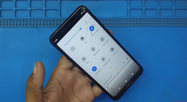 nokia-5-1-plus-bi-vo-mat-kinh nokia-5-1-plus-bi-vo-mat-kinh