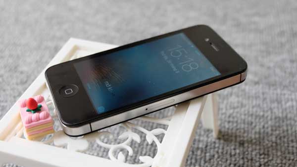 sua-iphone-4-4s-bi-mat-nguon-1