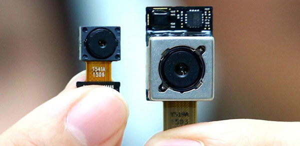 thay-camera-BlackBerry-Evolve-