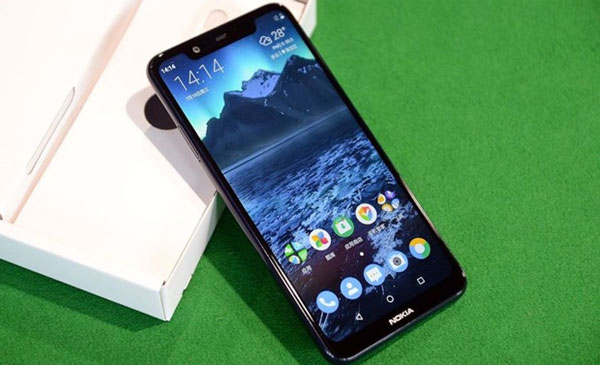 thay-mat-kinh-nokia-x5