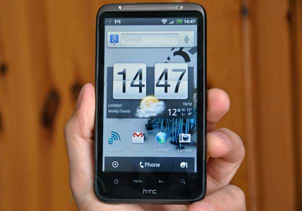 thay-pin-htc-desire-hd-g10-1