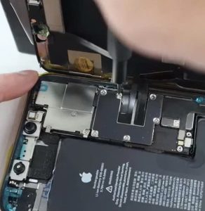 thay-ic-nguon-iphone-tai-da-nang-9